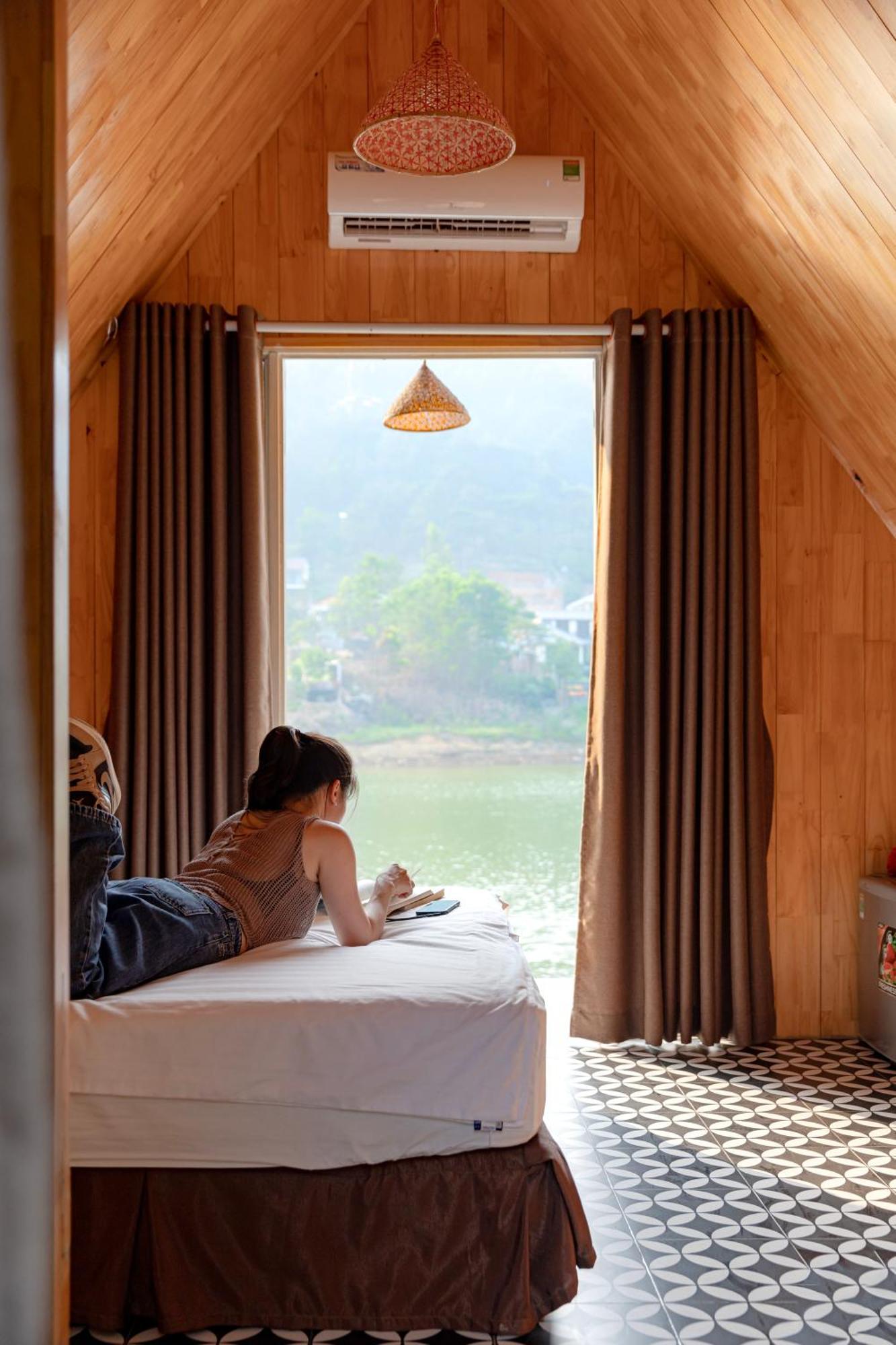 Appartamento Nhà Ven Hồ Đồng Đò, Minh Trí, Sóc Sơn, Hà Nội Hanoi Esterno foto